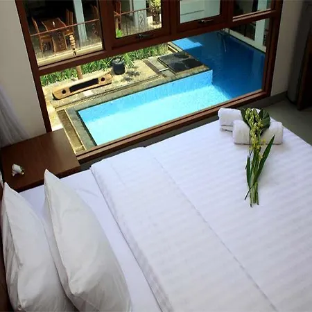 Lotus Art Garden Hotel